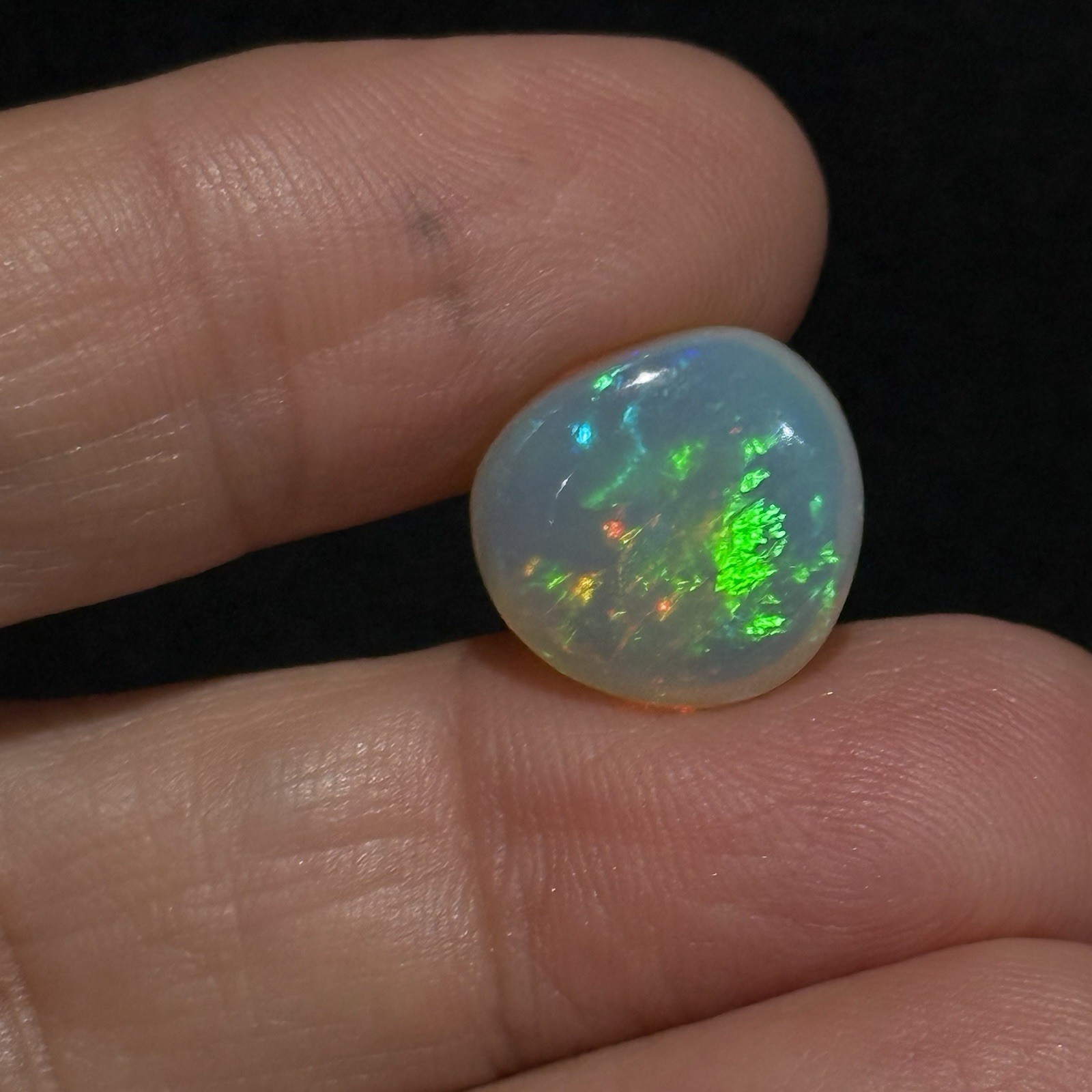 8.6ct 13.7×13.3x9mm Finest Colorful Bauble Like Ethiopian Welo Opal Cabochon