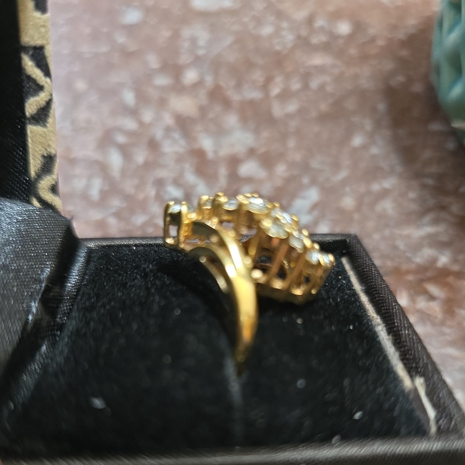 14k Gold Vintage Cocktail Ring Size 8 Immaculate Barley Worn!