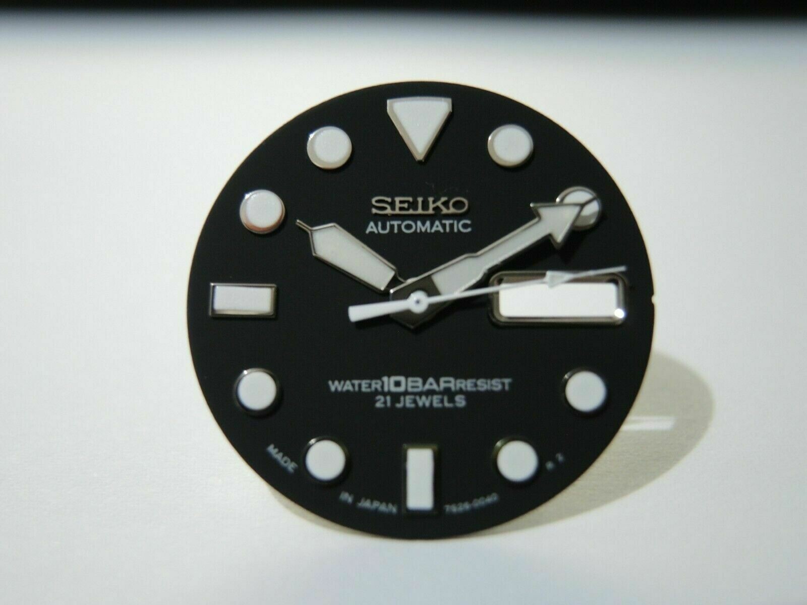 NEW BLACK DIAL & HANDS SET LARGE DIVERS 10BAR SKX031-033 (7S26-0040) MEN’S WATCH