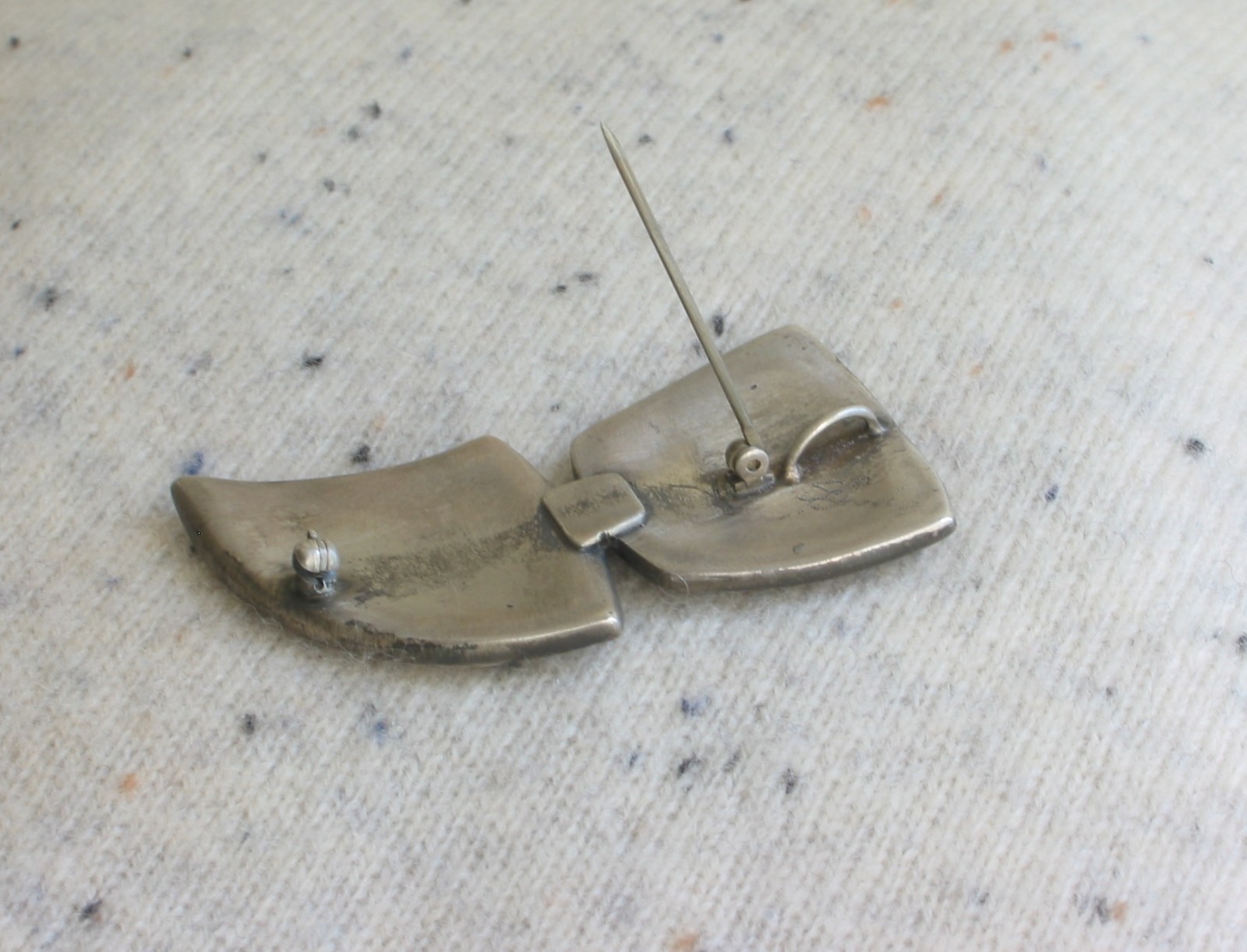 BROOCH PIN & PENDANT 2-IN-1 CONTEMPORARY ABSTRACT SIGNED MIXED MEDIA LAPEL PIECE