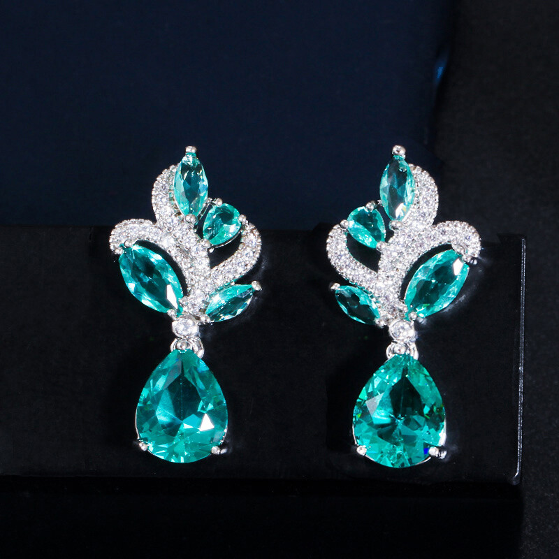 Women Silver Plated Green Cubic Zirconia Leaf Dangle Drop Earrings Party Jewelry