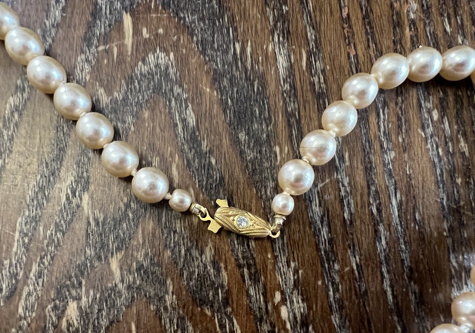 Vintage Cream Champagne Glass Pearl Knot Crystal Gold Plated Clasp Necklace