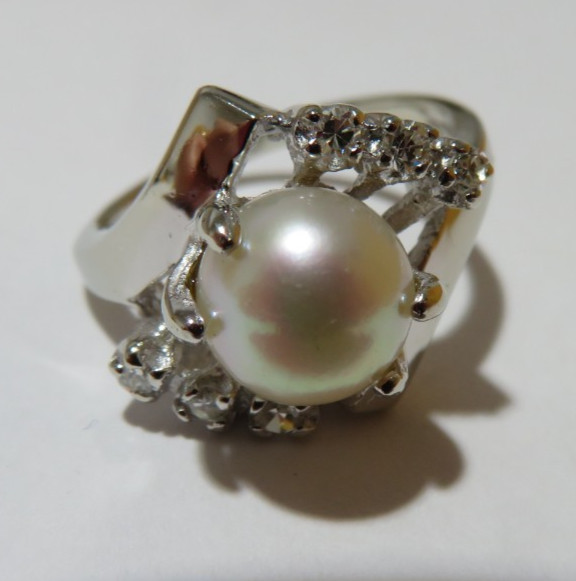 14K WG PEARL & DIAMOND CLUSTER RING SZ 2.25 2.60 grams (AI-2977)