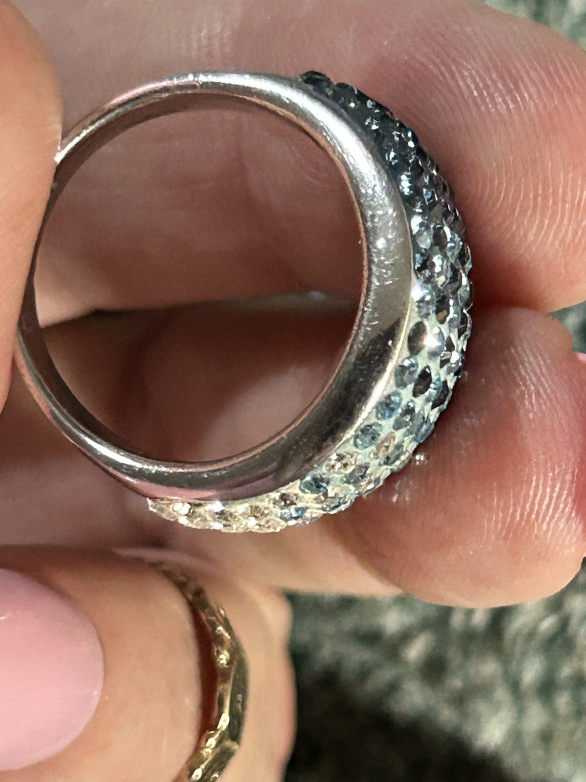 Amazing gradient blue crystals set in resin sterling silver ring size 8