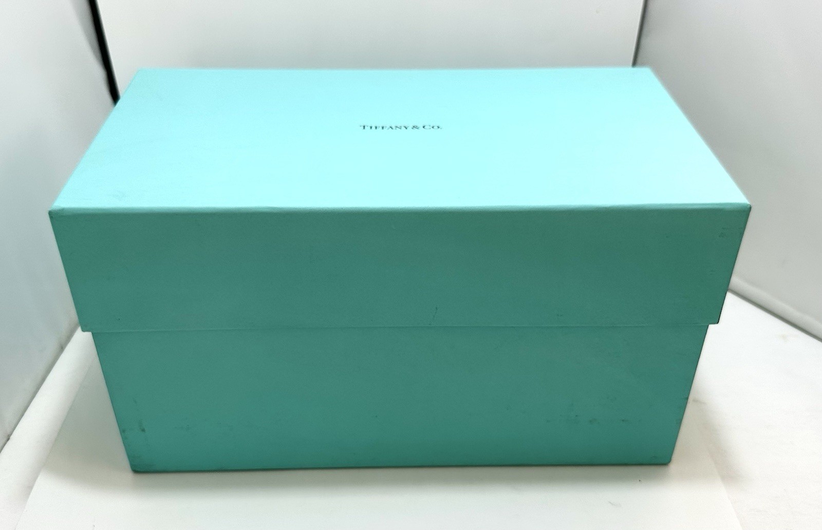 Tiffany & Co LARGE EMPTY Gift Storage BOX w/Lid. 13”L x 8”W x 6.5”D. Ex-Cond.
