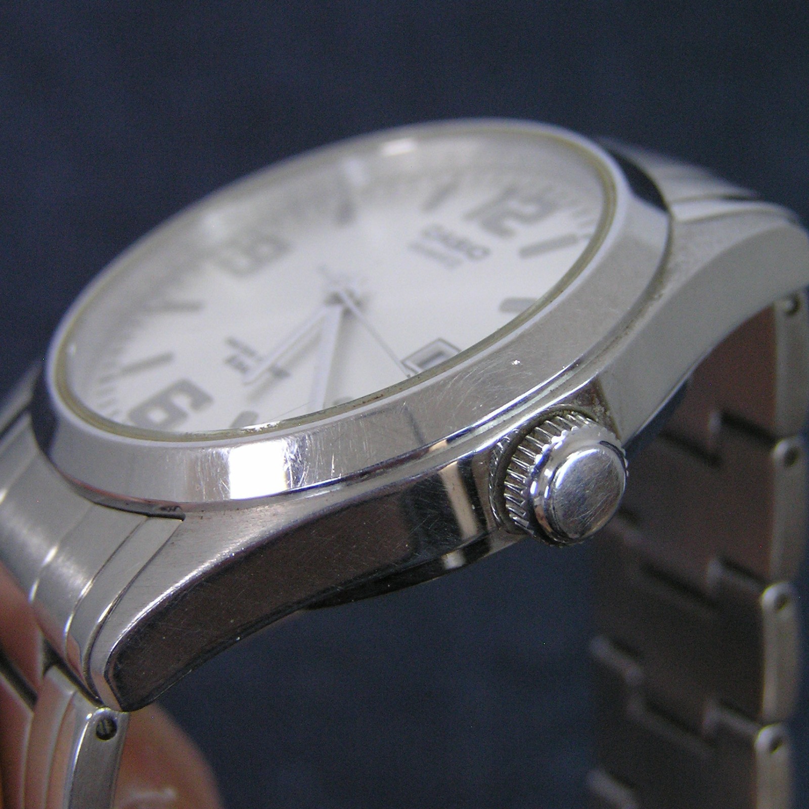 [Japan Exclusive] CASIO MTP-1181 Explorer Sport Watch Rare Japan Imported Silver