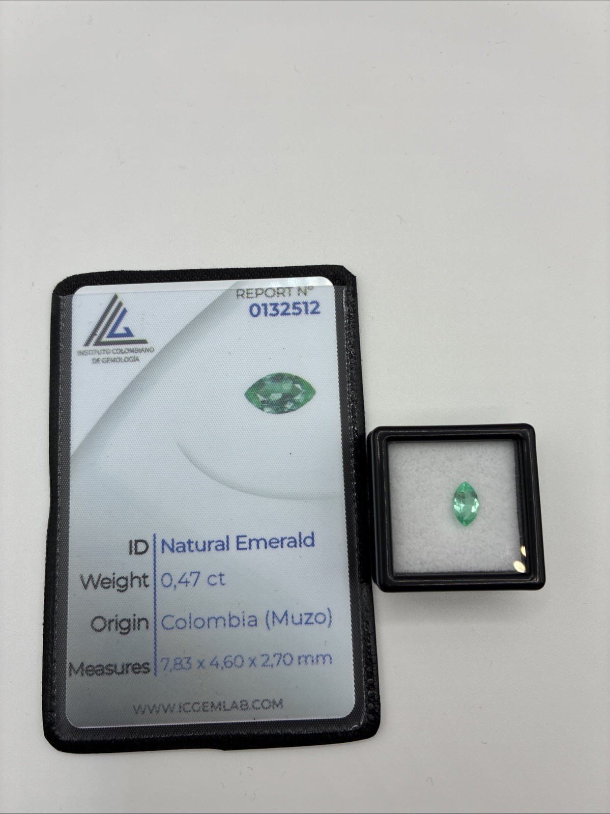 Colombian Emerald, Certified 0.47 CT 7.83×4.60×2.70 mm Marquise Cut