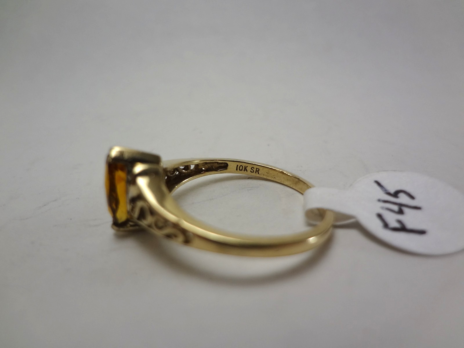 10K SOLID GOLD MADEIRA CITRINE AND DIAMOND RING – 2.36 GRAMS – SIZE 6.75 – F45