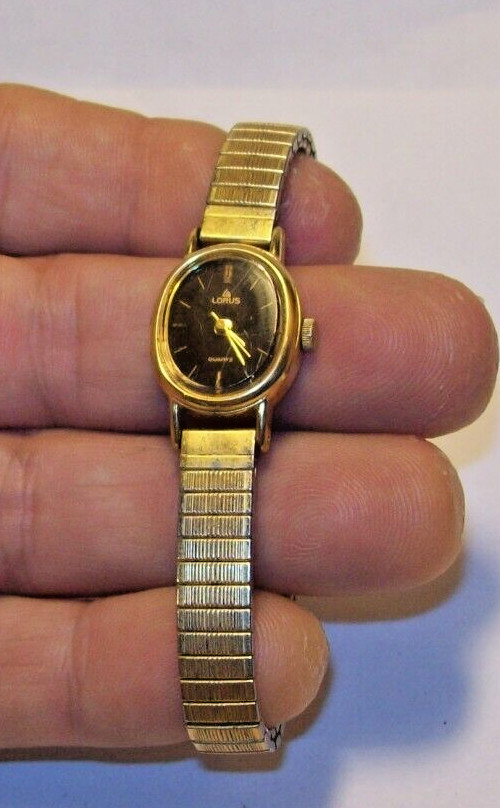 Lorus (by Seiko) Ladies Watch Gold fits 6.25″-6.50″ inches Looks & Runs Great