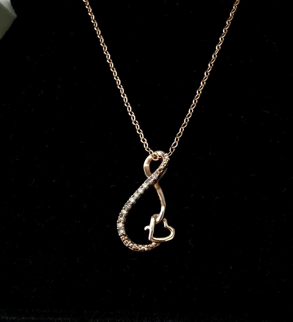 $400 Kay Jewelers 10k Rose Gold diamond Infinity Heart Pendant necklace zales