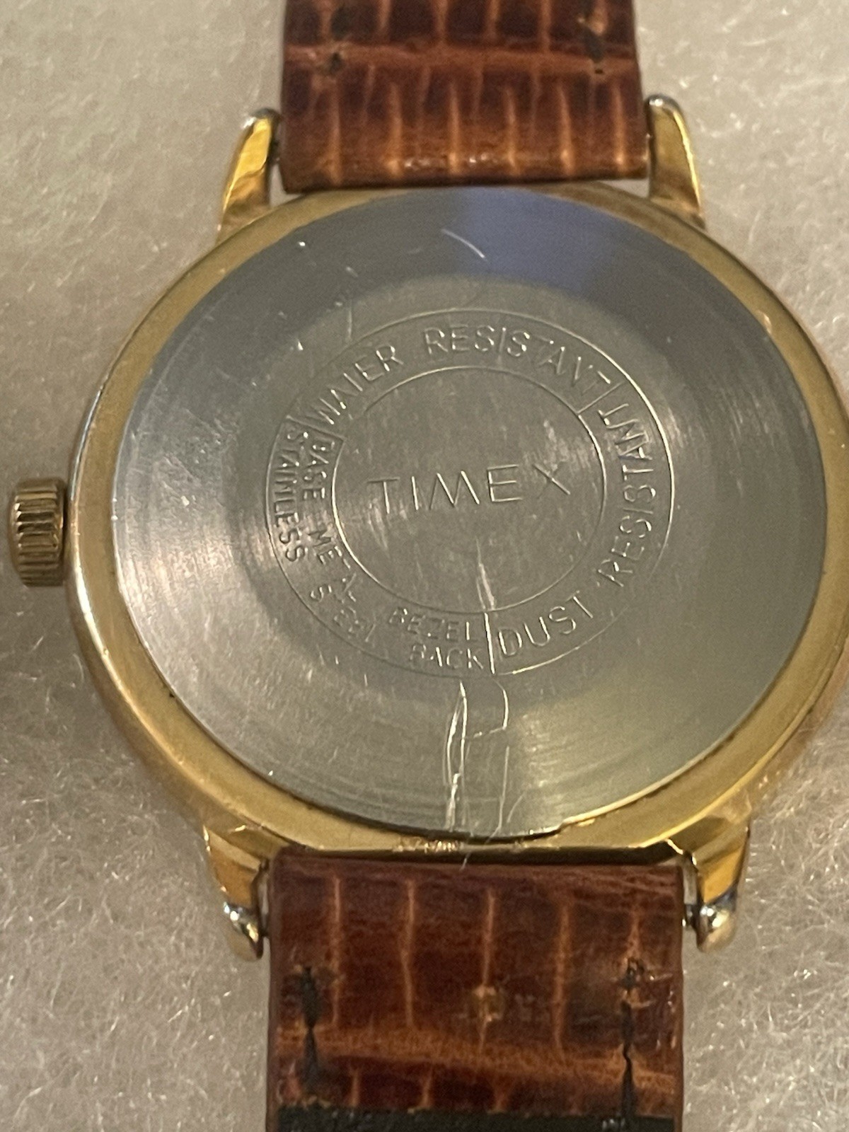 Vintage Timex Day Date Mens Retro Dress Watch Gold Tone Silver Sunburst Dial