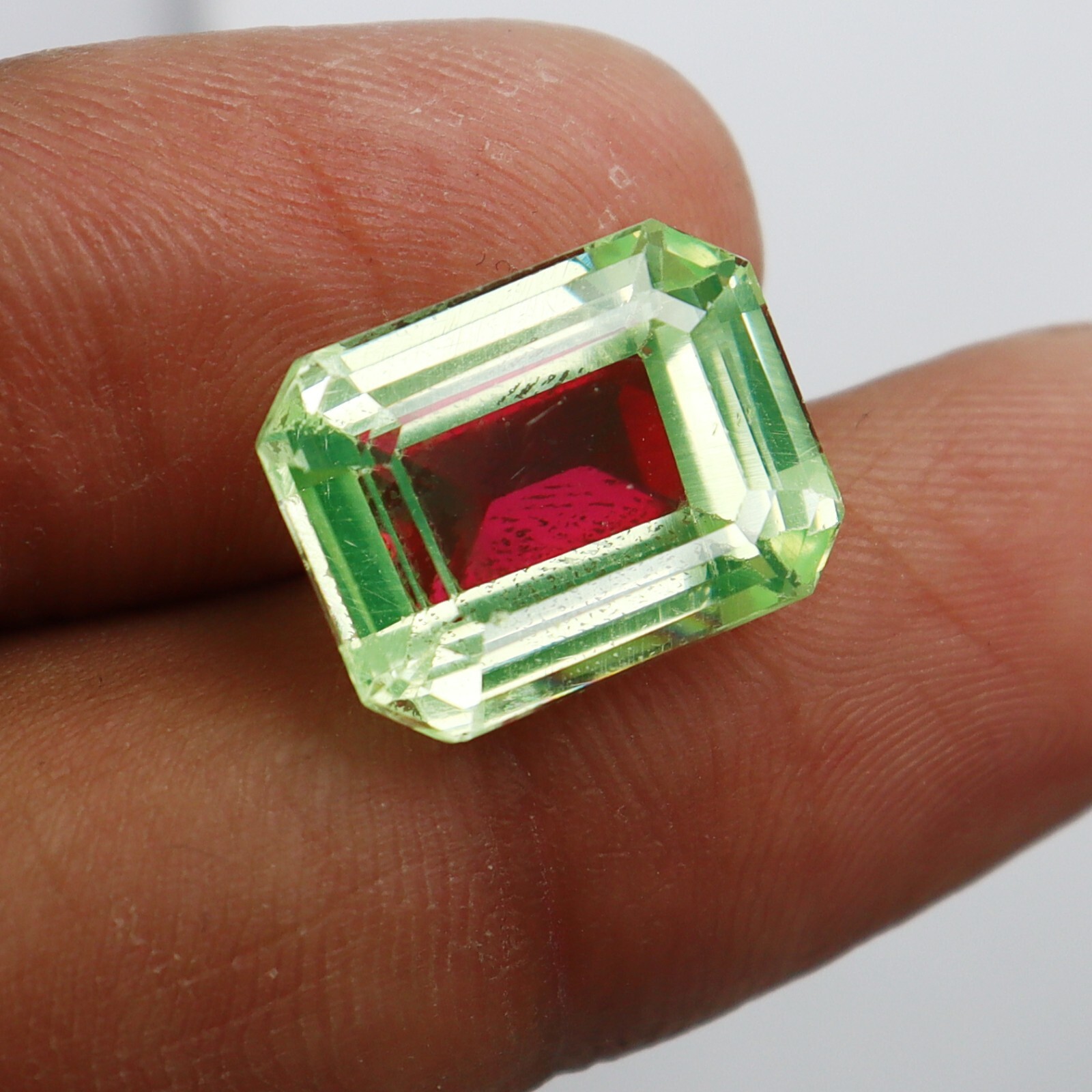 Natural Bi-Color Pitambari Sapphire Emerald 10-12CT Loose Certified Gemstone