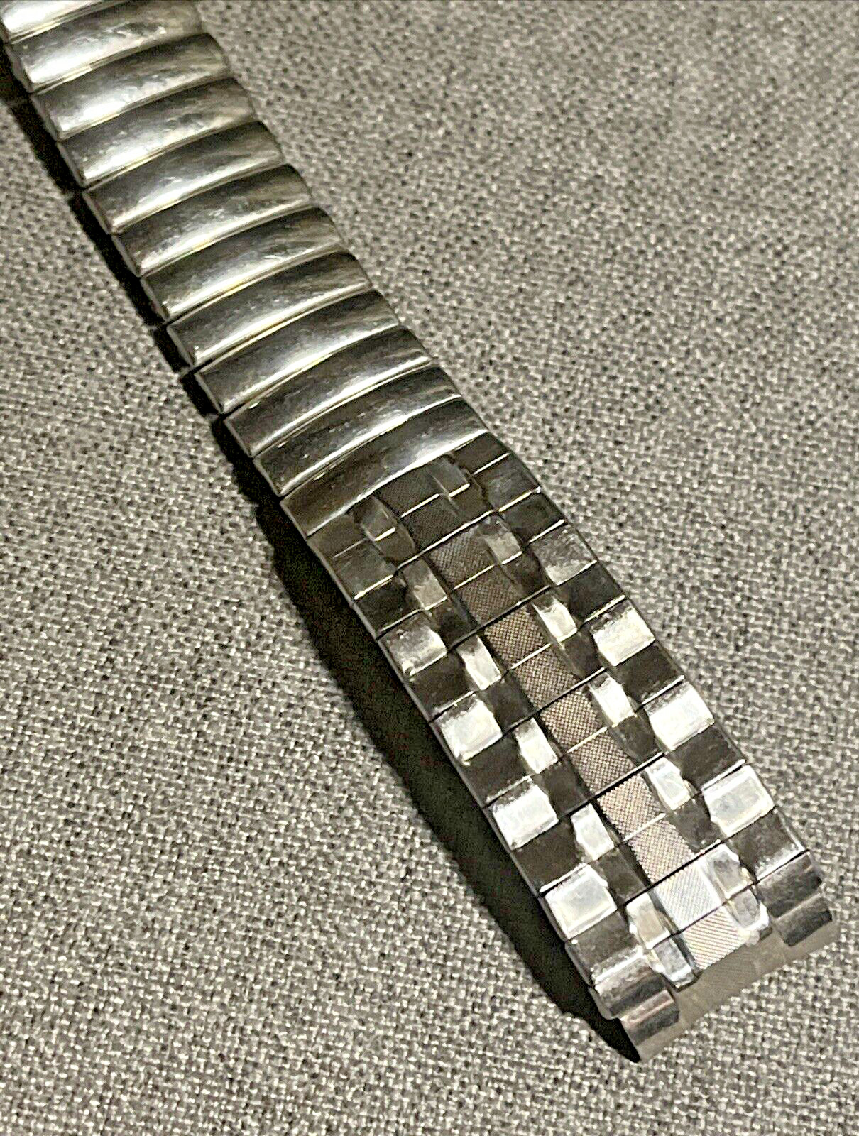 Stainless Steel Center Expansion Vintage Men’s Watch Band 5-1/4” Long 15.4mm