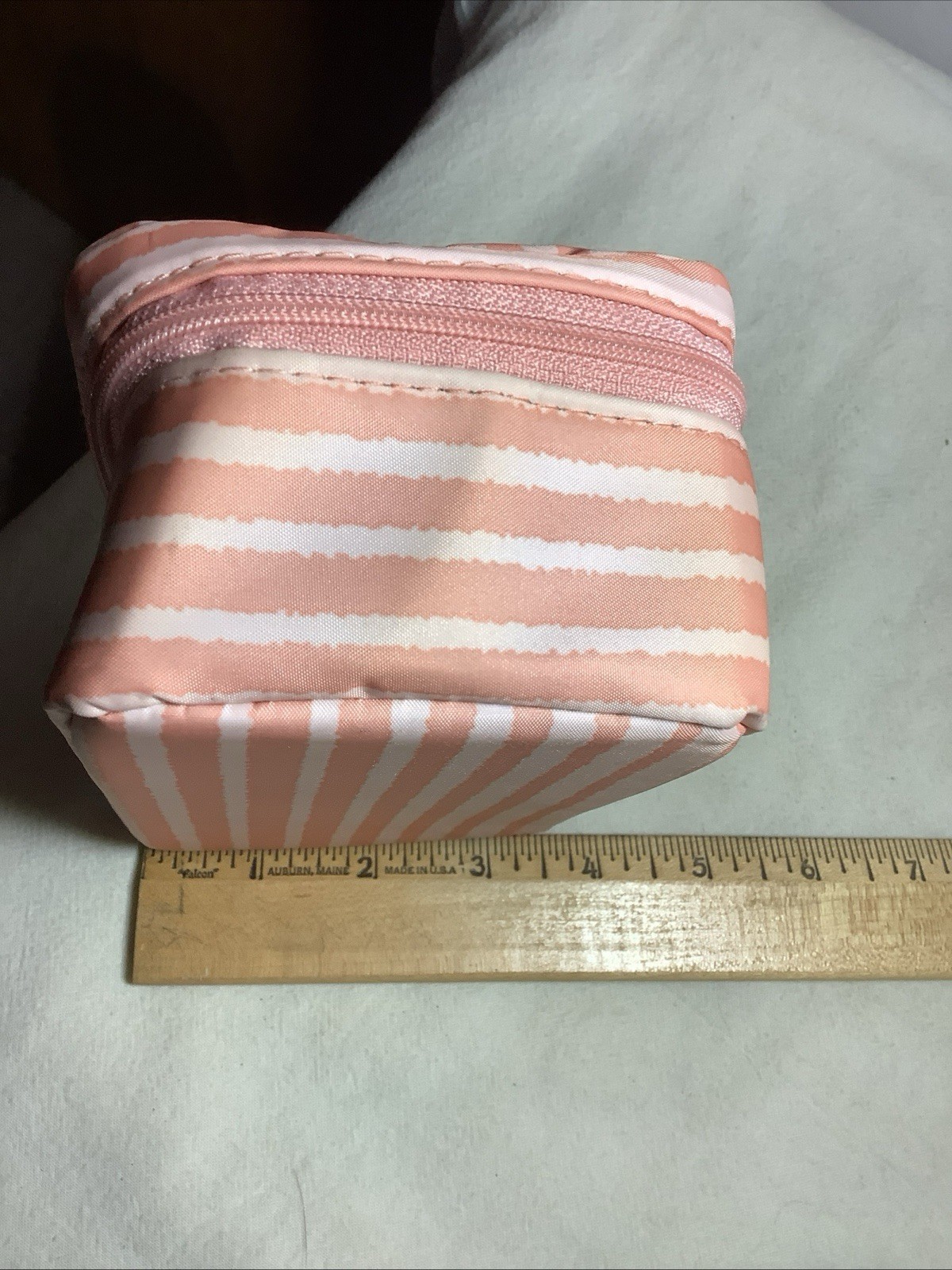 Thirty One Portable/Travel Jewelry Pouch/ Case Peach Stripes EUC