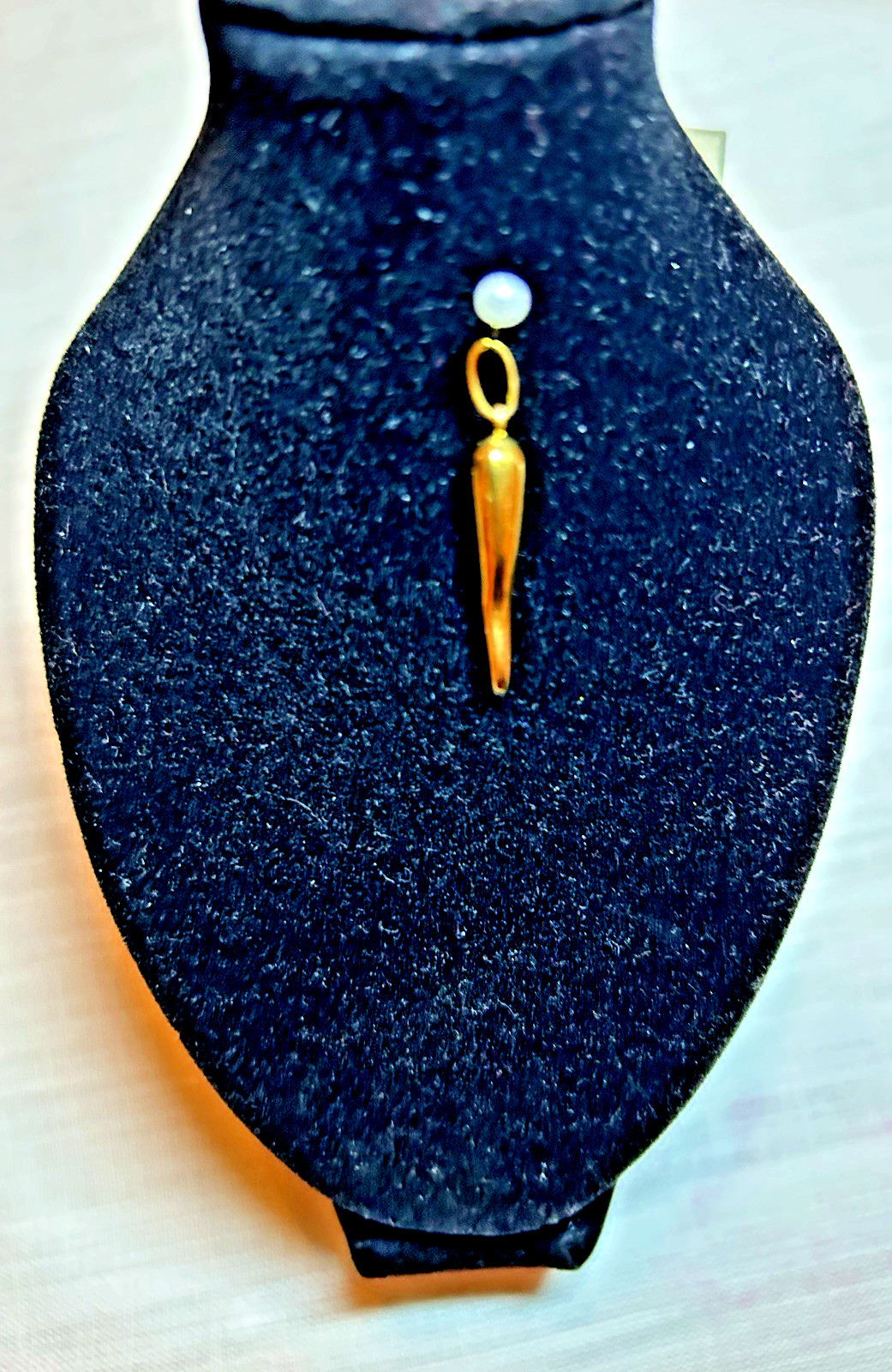 18k solid gold Italian horn weight is 1.2gr. includes 28″ 18K gold Neckless