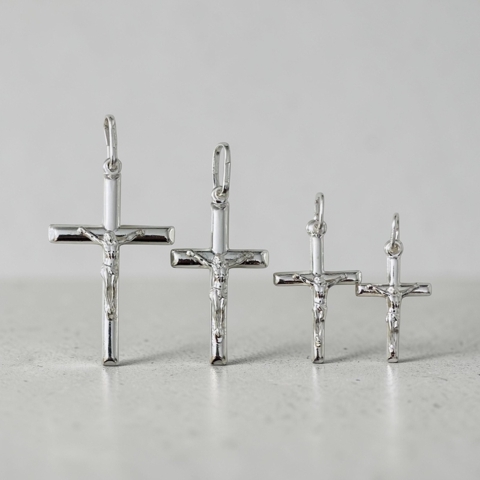 Italian 925 Sterling Silver Cross Pendant Jesus Christ Tube Crucifix- P164
