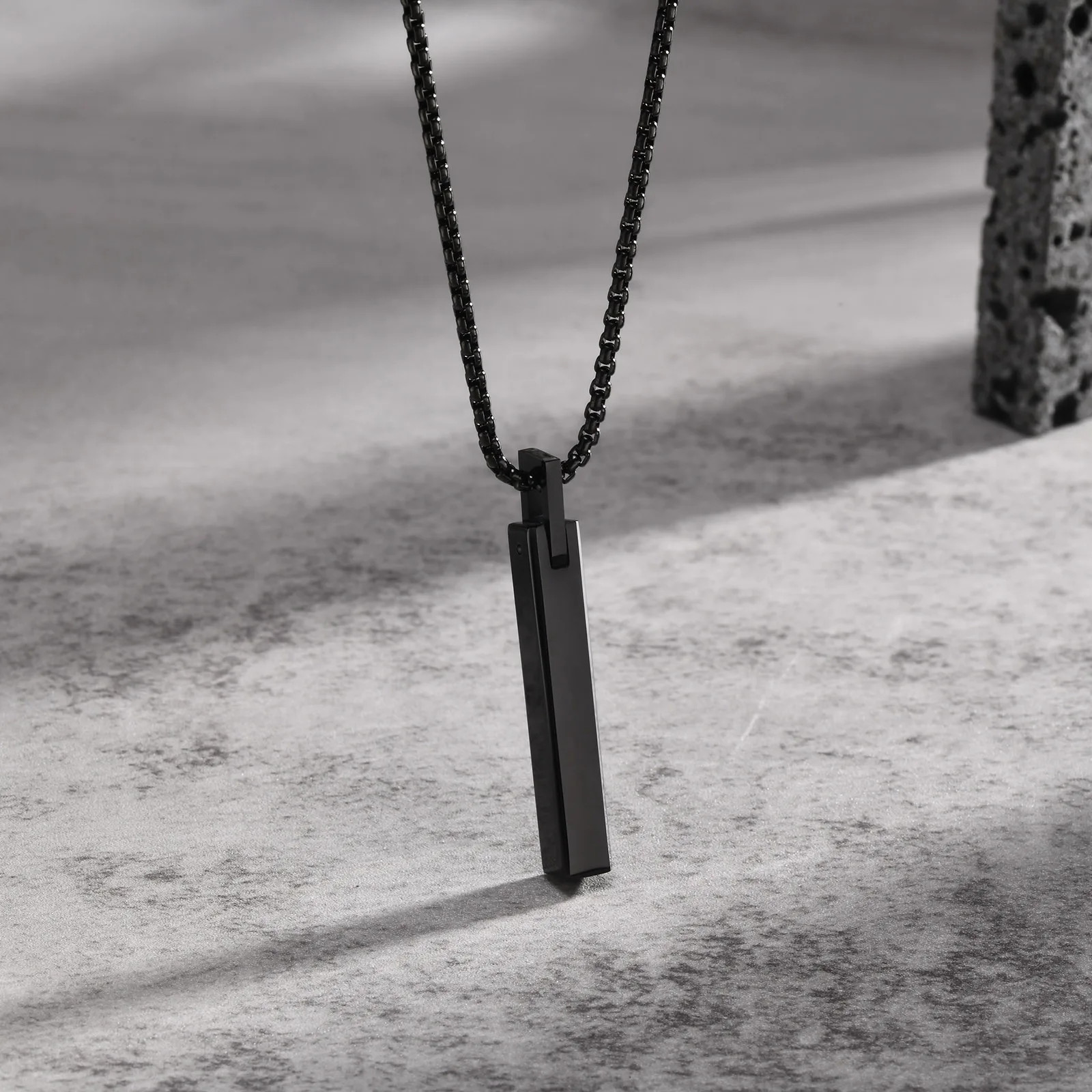 Men’s 3D Vertical Bar Necklace Stainless Steel Geometric Pendant with Box Chain