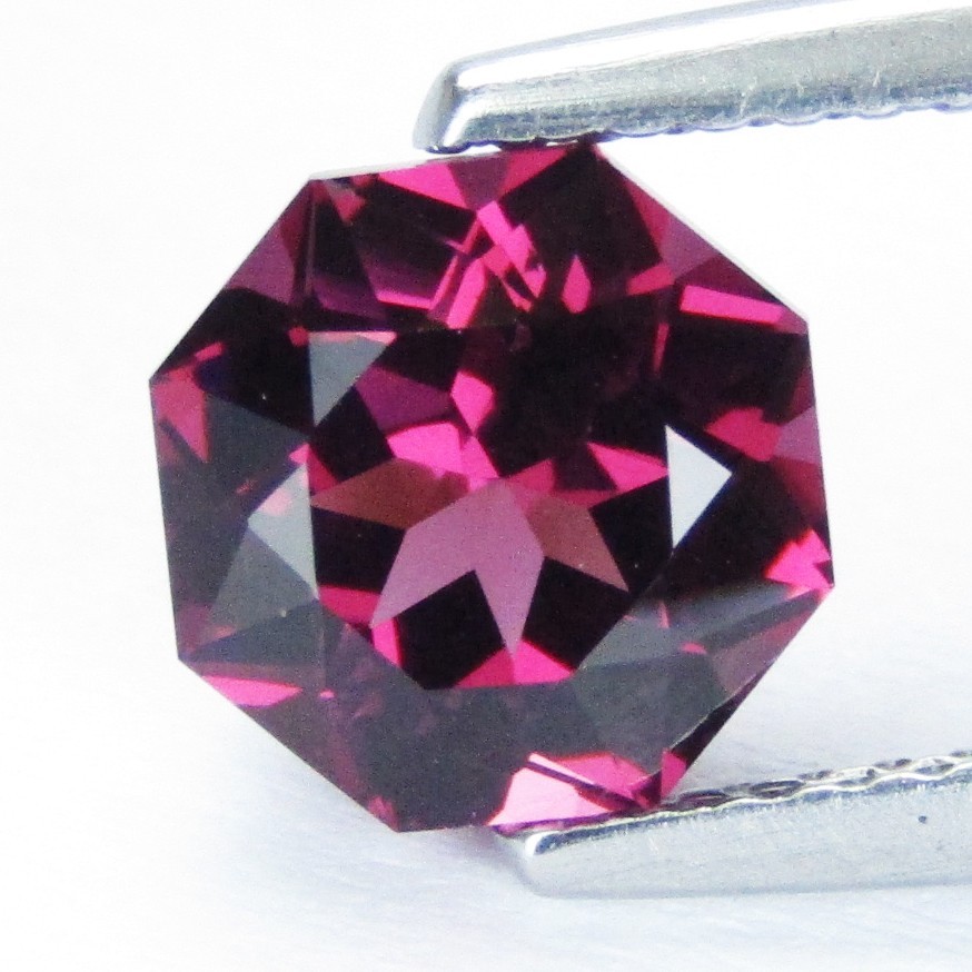 1.88Cts Striking Natural Rhodolite Garnet 7mm Octagonal Cut Tanzania Gemstone