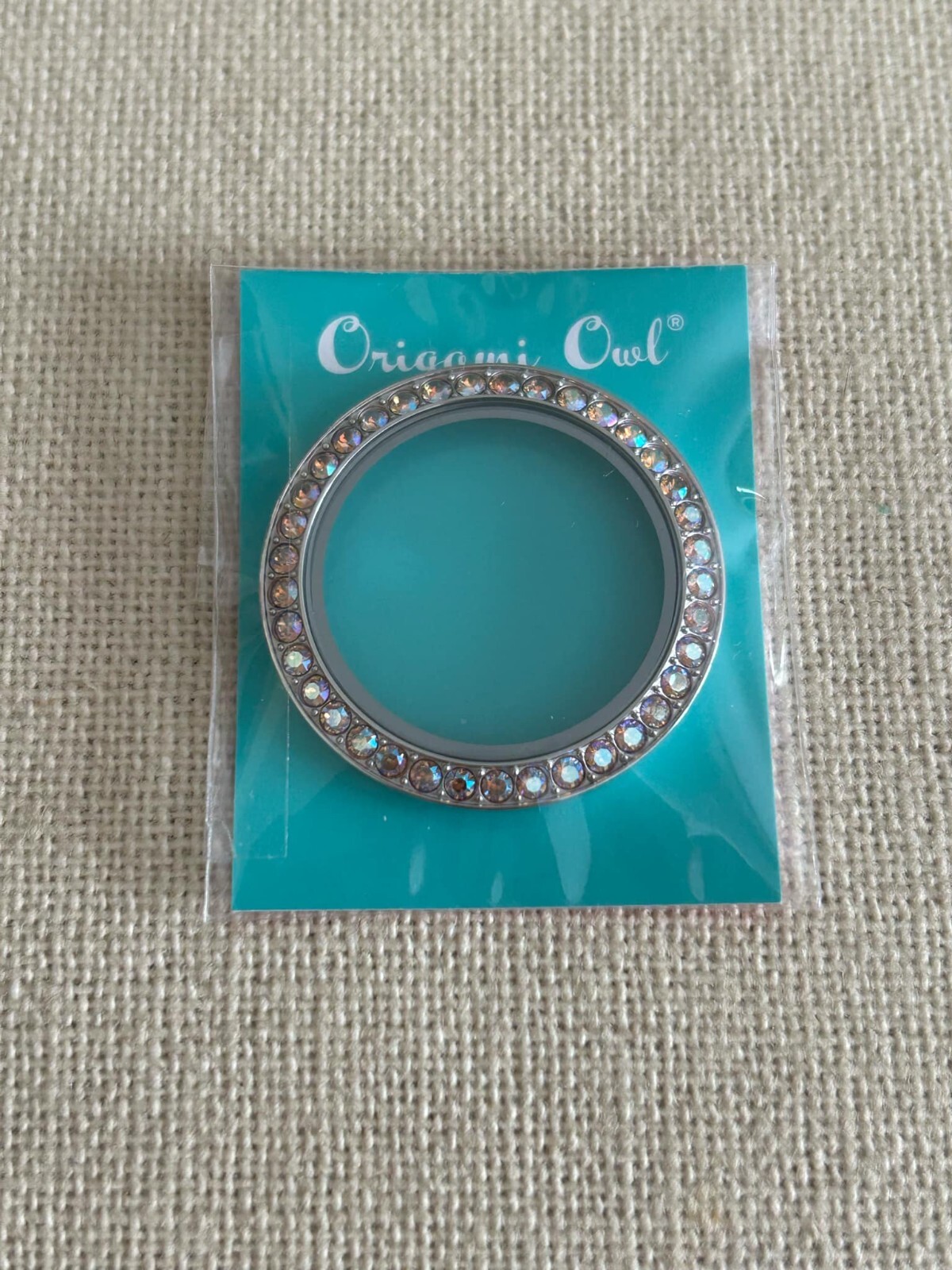 Origami Owl LK4052 Large Silver Face w/Light Colorado Topaz Crystals “NIP”
