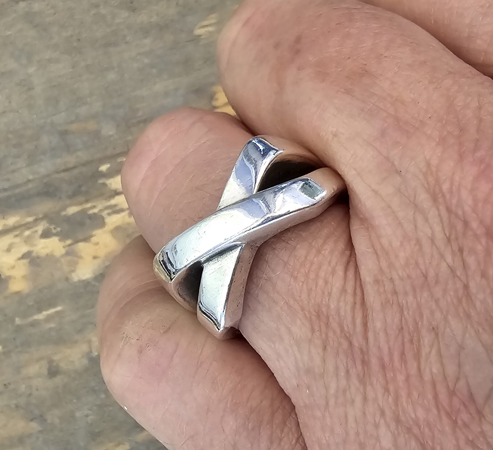 Retired James Avery X Cross Over Ring Size 9.5 Solid Piece! 12.03 Grams!