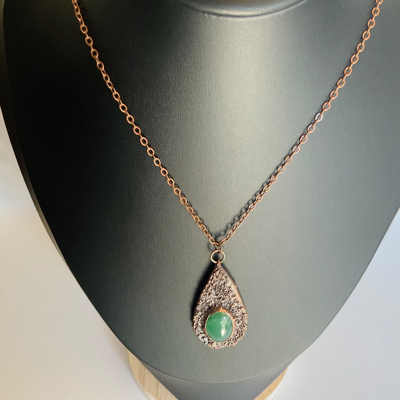 Copper Necklace Jade Gem Stone Handmade Jewelry Pendant 18” Chain Metal Teardrop
