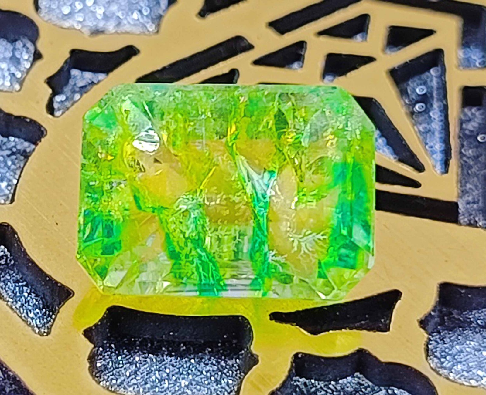 Unique Zambia Green Emerald Certified 8 Ct Natural Emerald Cut Loose Gemstone DD