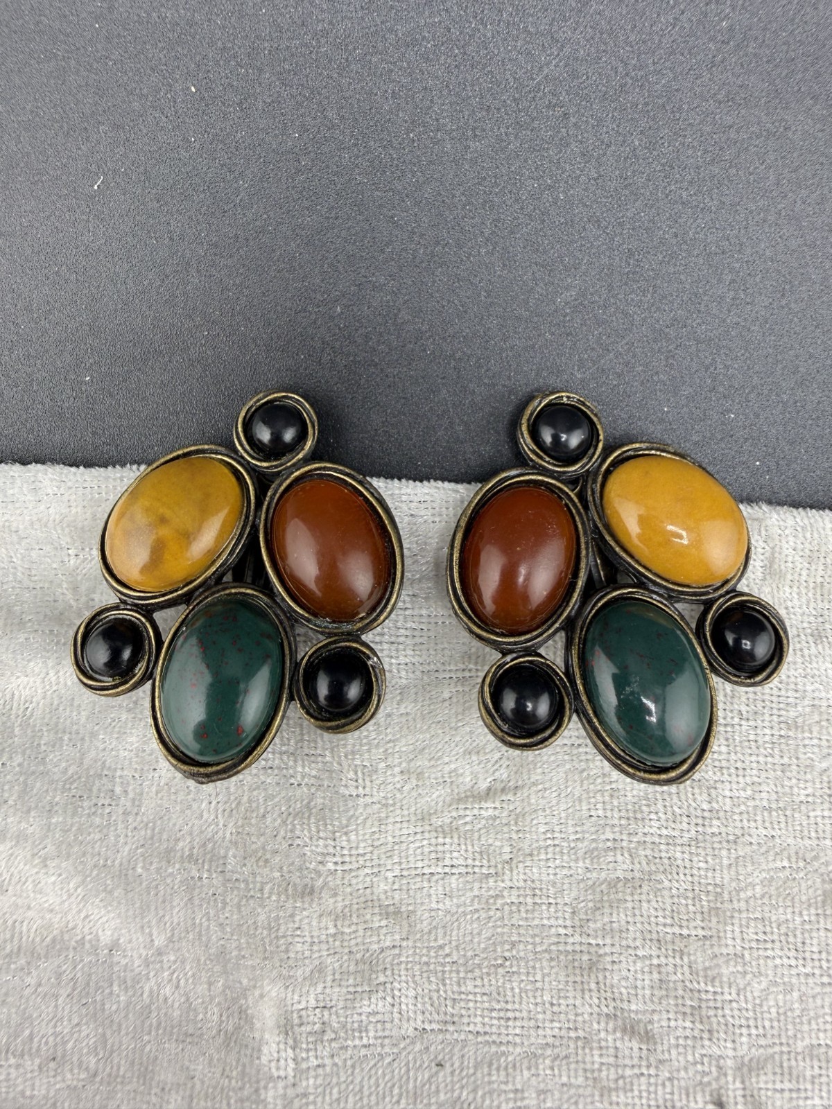 Vintage Clip On Earrings Green Red Yellow Gold Tone