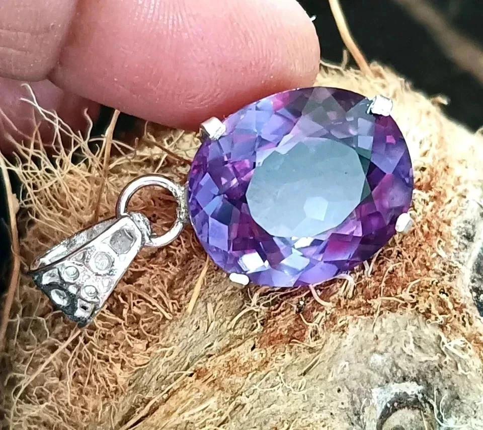 Natural AAA 26 CT Color Change 925 Silver Alexandrite Pendant Certified Gemstone