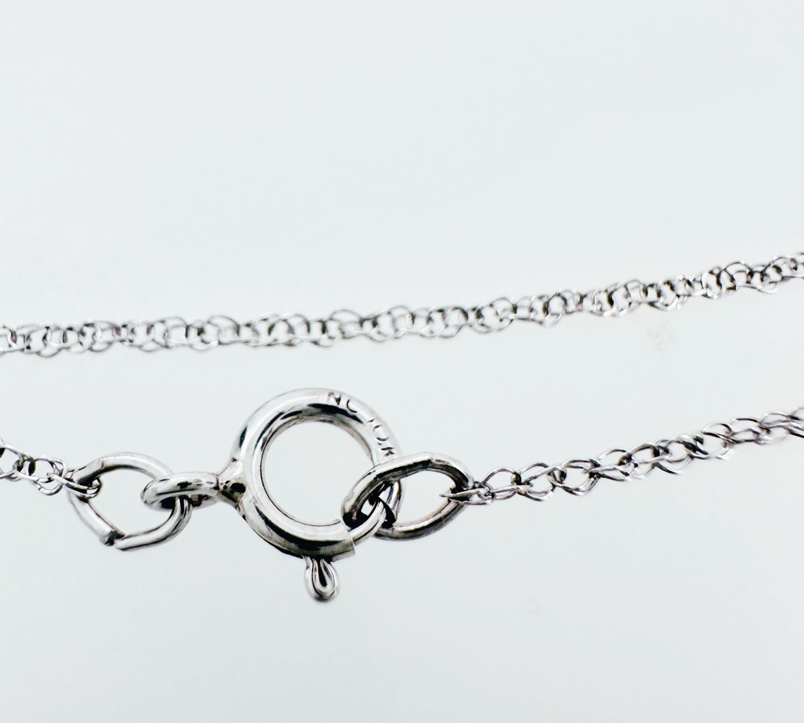 Solid 10K White Gold Thin Prince of Wales Link Chain Necklace, .8mm, 20 1/8″