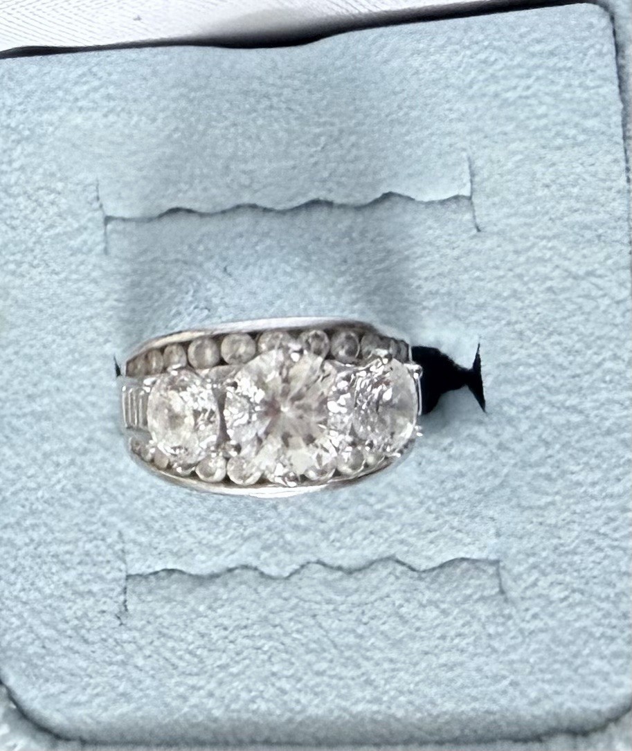Epiphany Platinum Clad Diamonique Ring ~ Size 6 Gorgeous