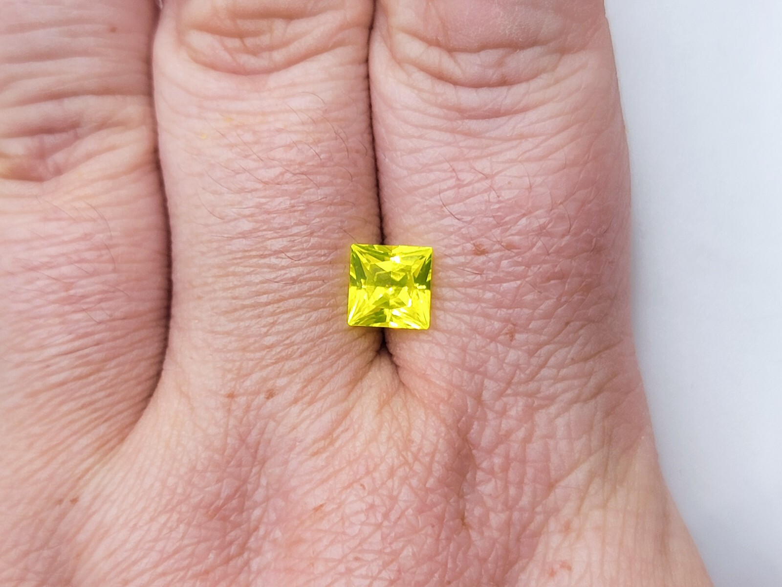 UV Yellow YAG Yttrium Aluminum Garnet 2.4ct Fluorescent Square Princess Cut 7mm