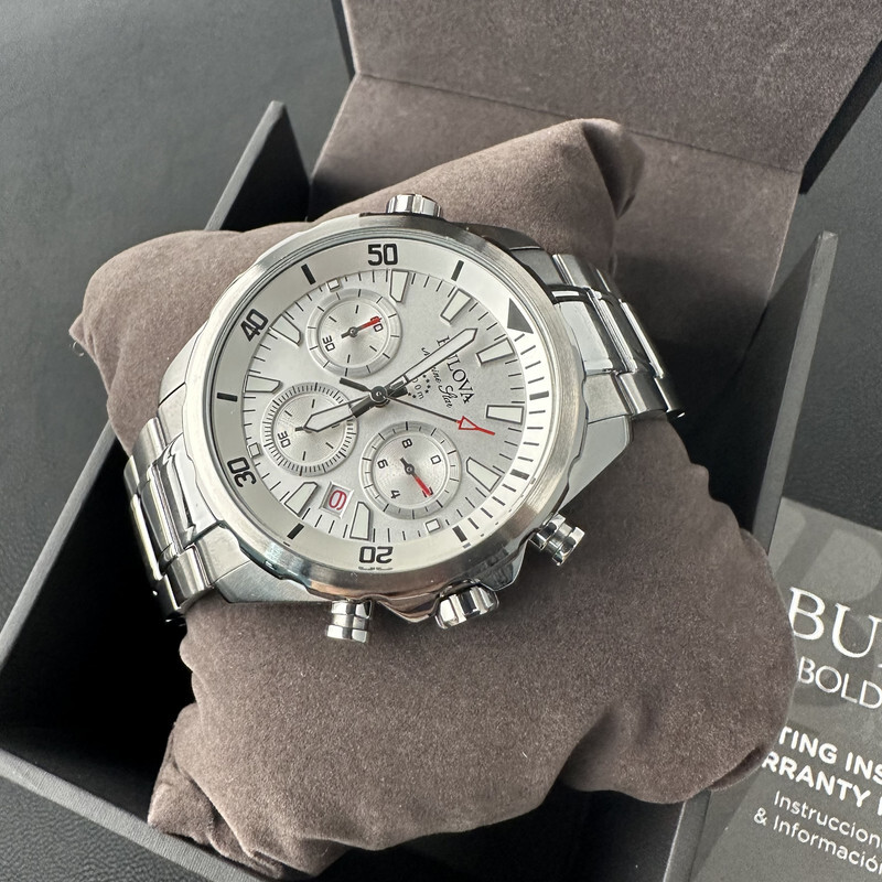 Bulova Marine Star/96B255 Chronograph White Dial 6S20/Swiss Quartz Watch 43MM