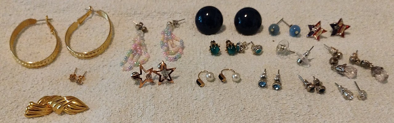 Lot of 16 Pairs of Vintage Stud & Hook Earrings – Estate, Family, Etc. READ!