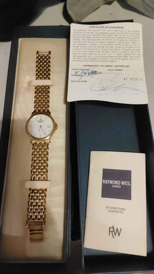 vintage raymond weil gold watch