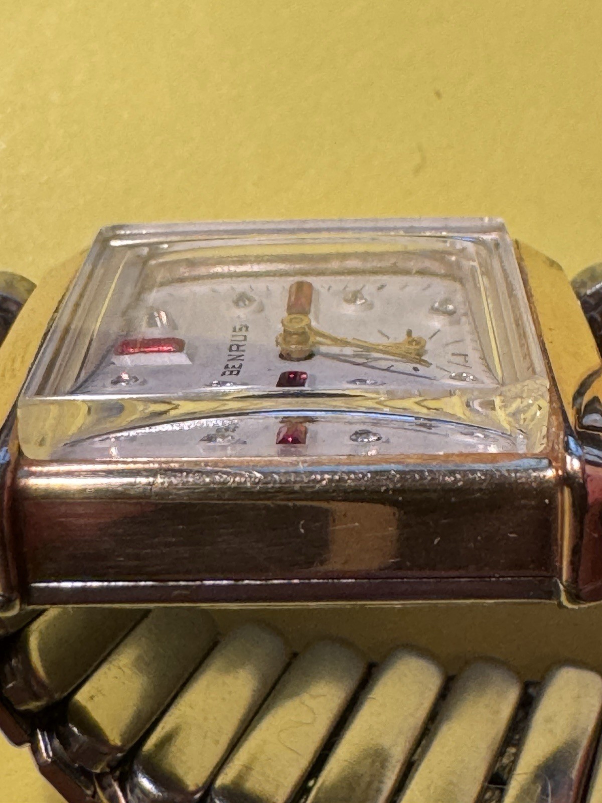1940’s Men’s BENRUS 17 Jewel Watch, Diamond & Ruby Dial Pristine Condition