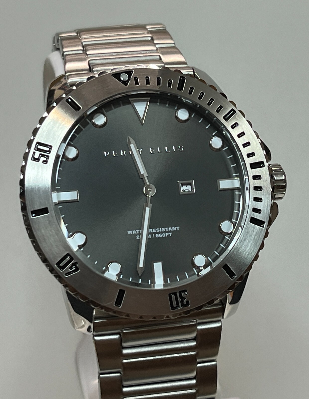 Perry Ellis Watch 02001-02 Deep Diver Quartz 46 mm Case Men’s Silver 20ATM 200m.