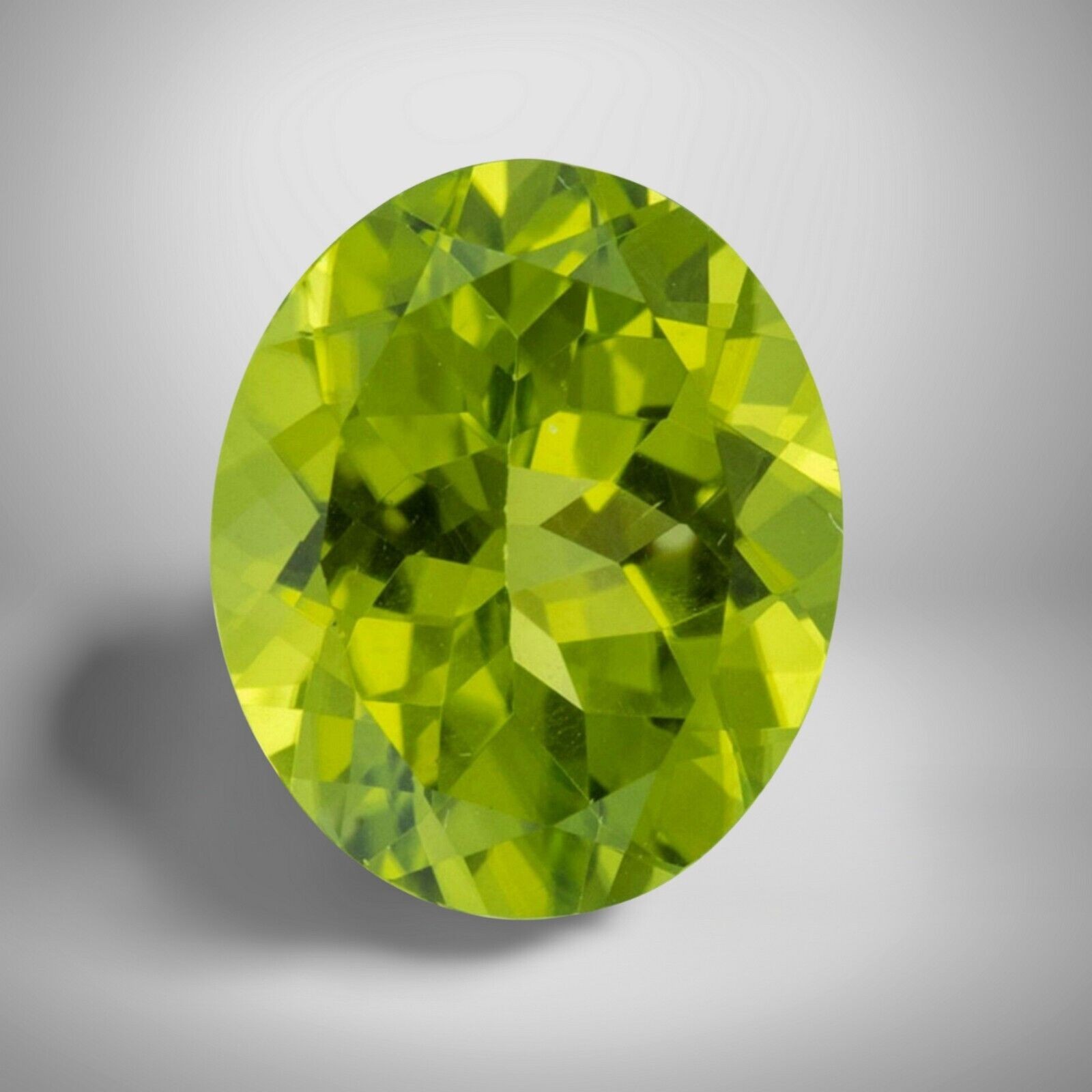 Peridot Oval Cut Gemstone 2.2 Cts – 10×8 mm Flawless Loose Gem