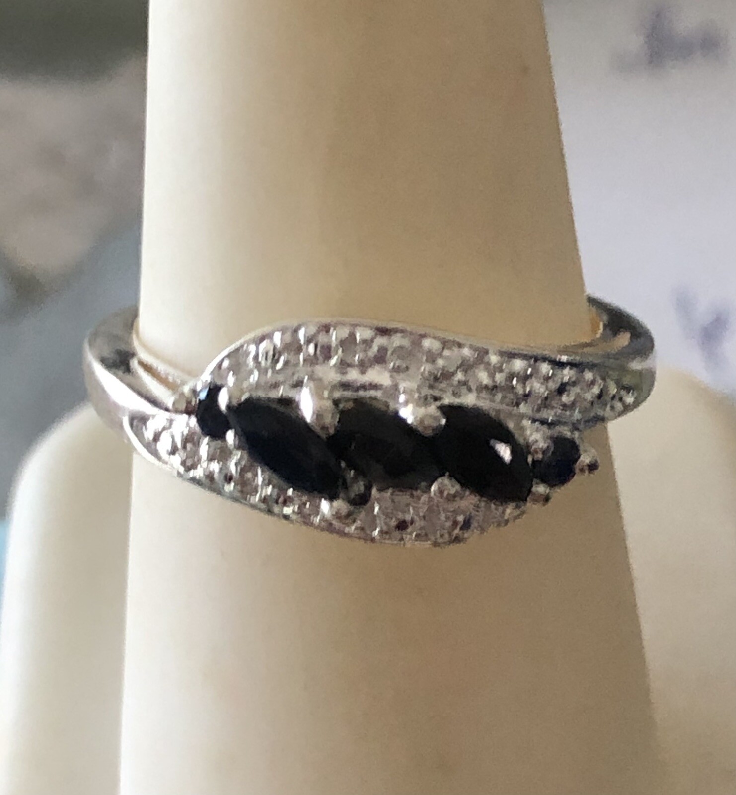 Vintage Black Sapphire Diamond Dust Sterling Silver Ring