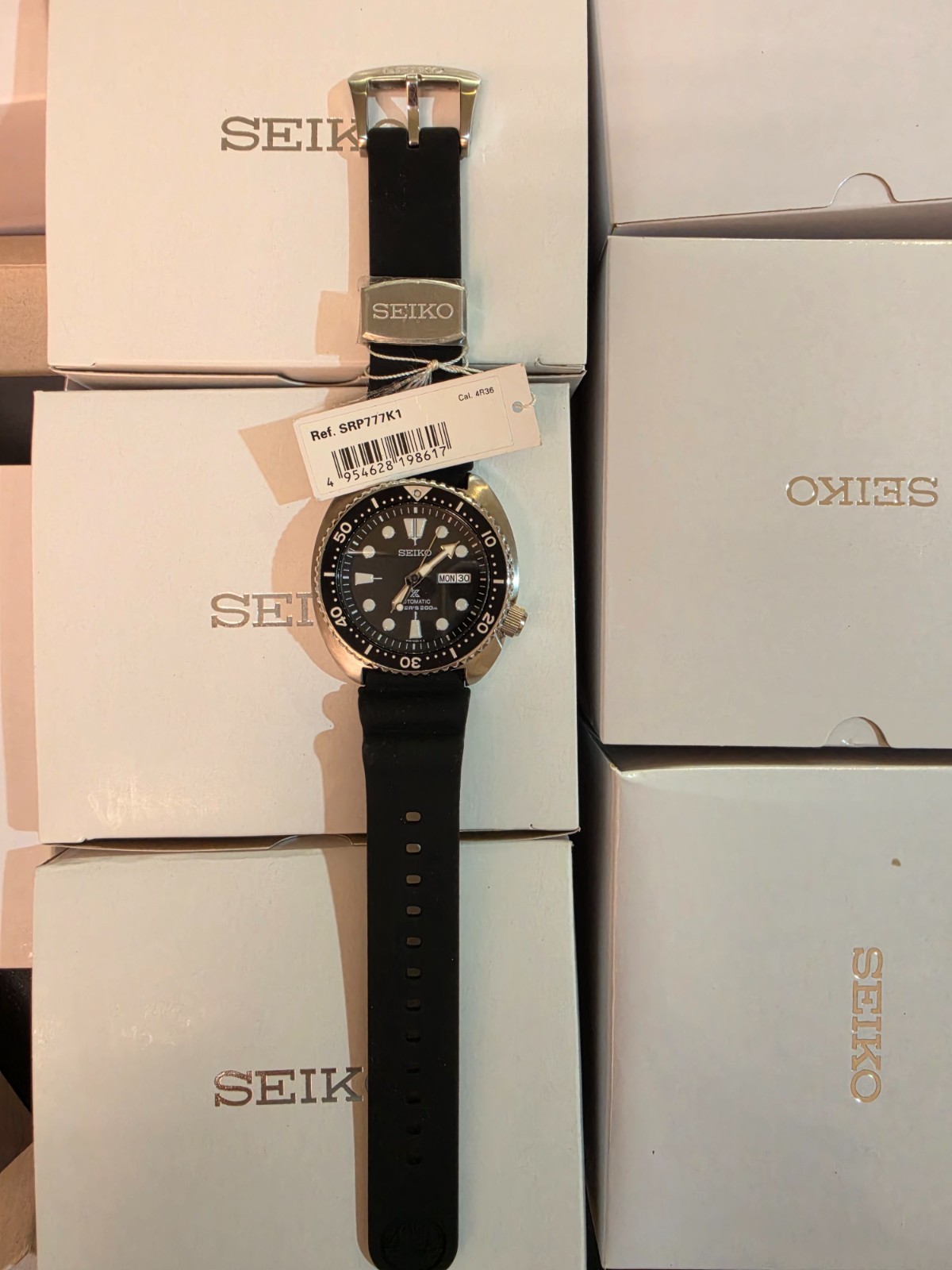 SEIKO ProspeX SRP777K1 Automatic Diver’s 200m Turtle Black Watch Rubber Band NOS