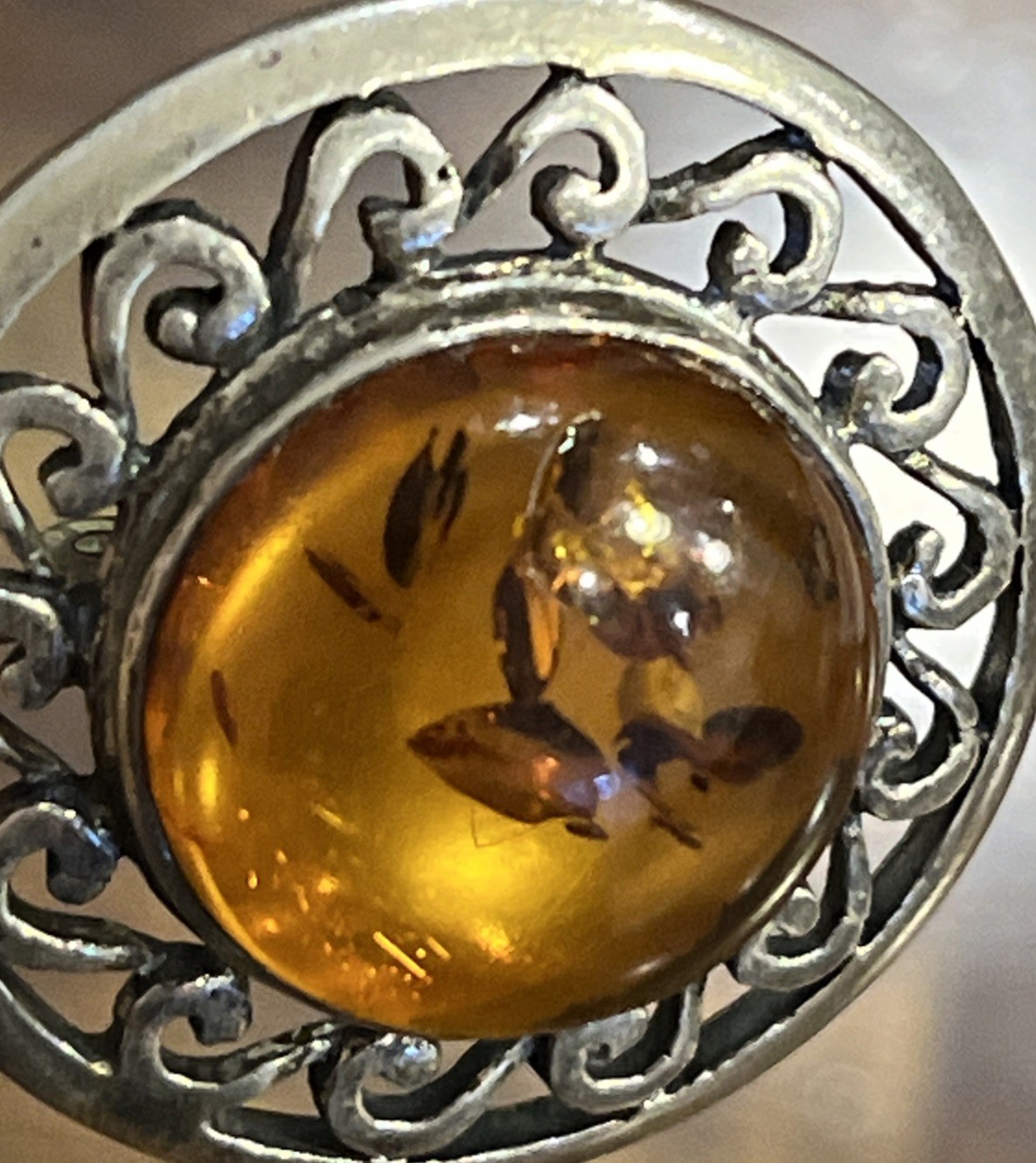 Baltic Amber Sterling Silver 925 Brooch Pin mid-20th century 1 1/8” OOMA
