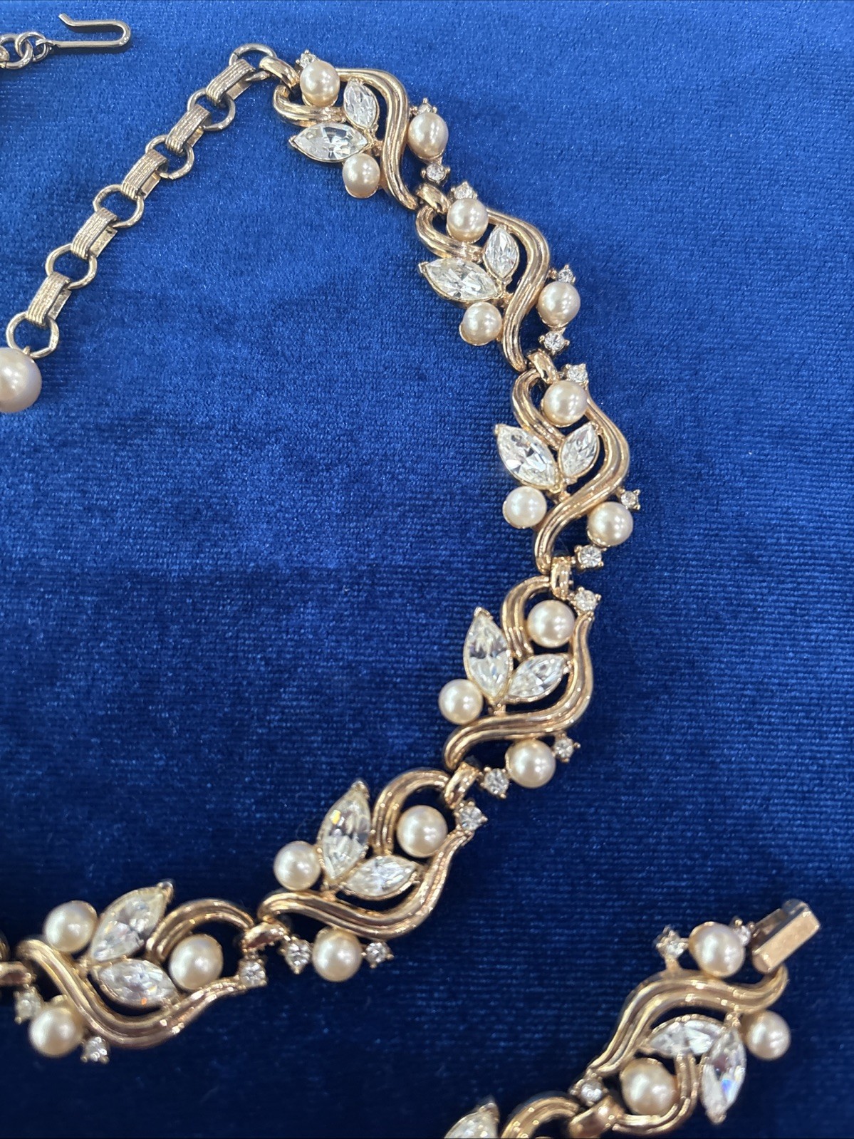 Vintage Midcentury Jewelry Set Signed Trifari. Goldtone, Faux Pearl & Rhinestone
