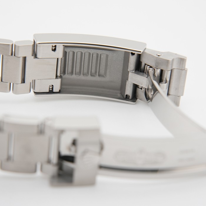 ROLEX Submariner Date 41 126610LV Warranty 2022 Box/Paper