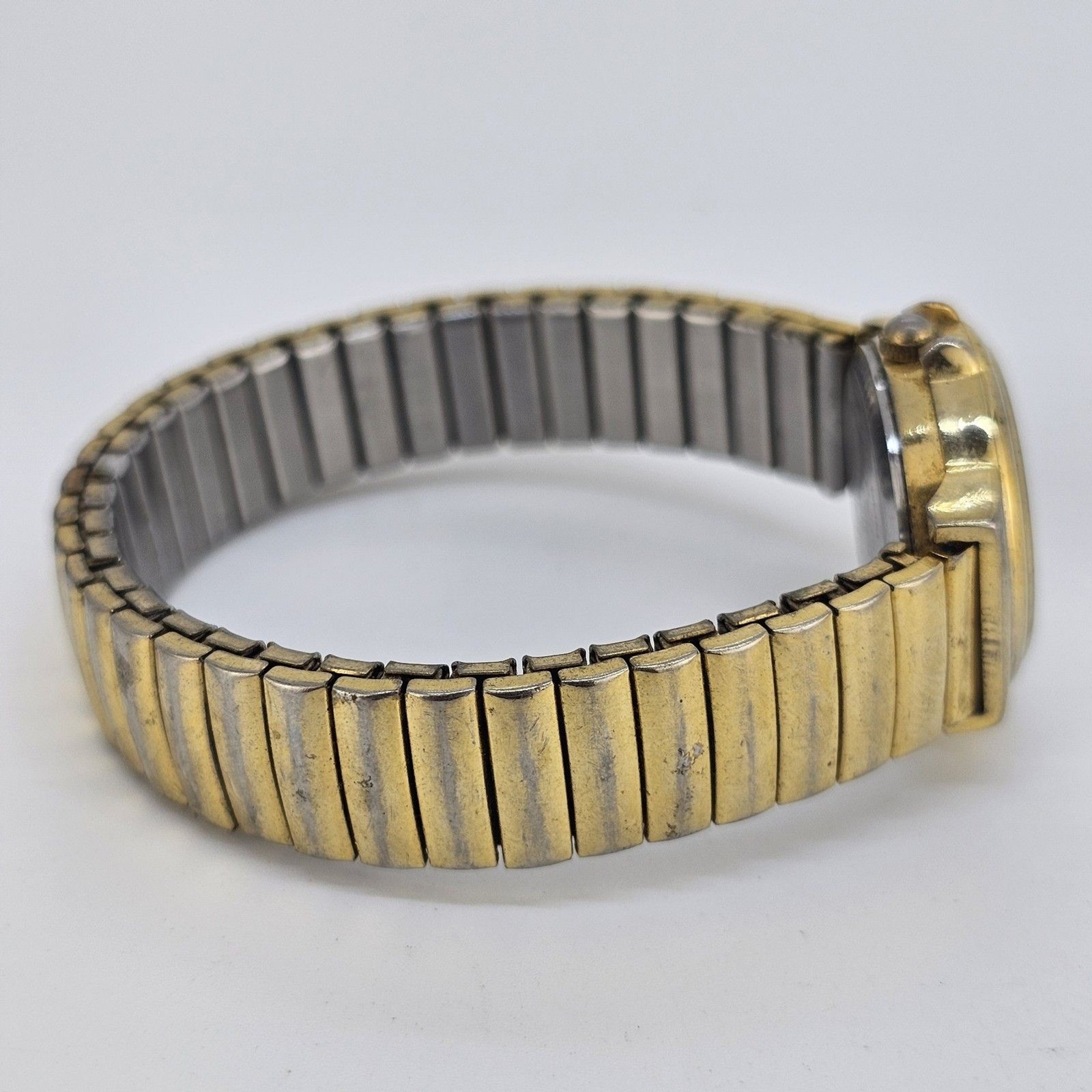 24MM Women’s Watch Gray Dial Gold Case Expandable Band Date 5.75″ New Battery