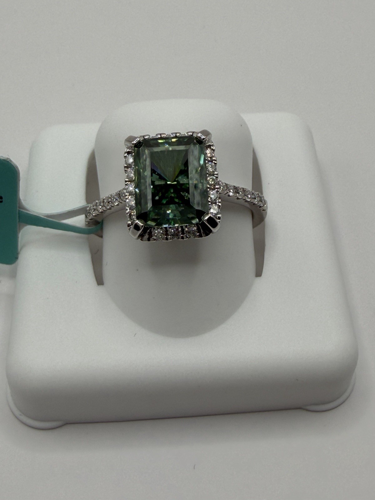 Stamped 925 Sterling Silver Moissanite Green Emerald Prong Halo Ring Size 7