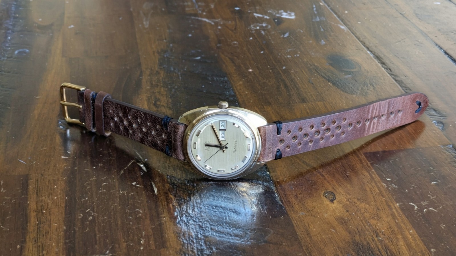 Vtg Timex Electric Dynabeat Men’s Watch Day/Date 37.5mm