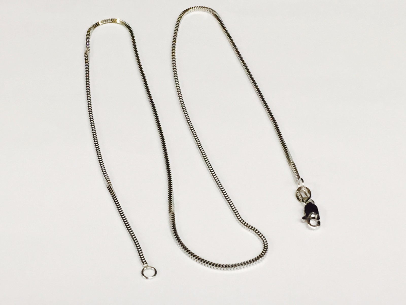 14k White Gold 18″ MILANO Snake Pendant Chain Necklace 2 gram 1.1 MM WMIL010