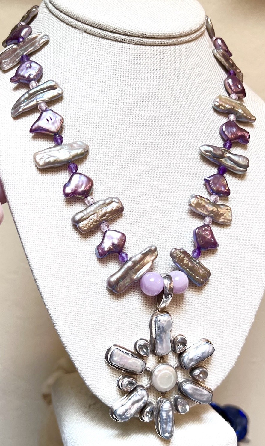 BEAUTIFUL Sterling Silver Purple, Blue, Silver Lustrous Pearl & Zircon Necklace