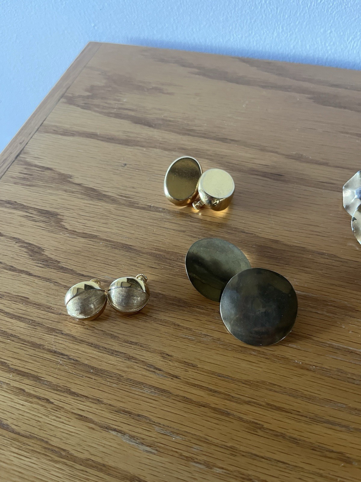 Vintage Lot Of 5 Clip On Screw Back Gold Tone Estate Find From Fancy Lady