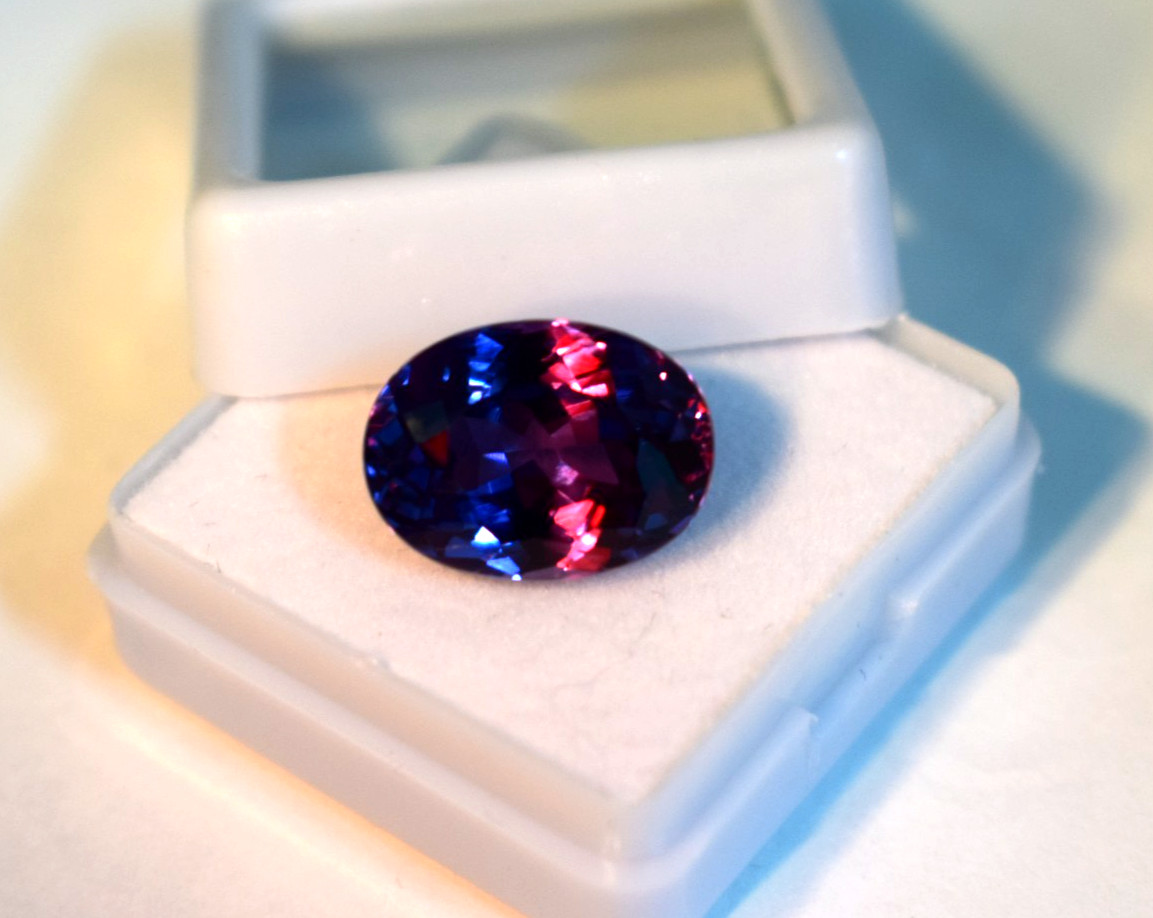 Russian Alexandrite Color Change Oval Cut 9.65 Ct A+ CERTIFIED Natural Gemstone