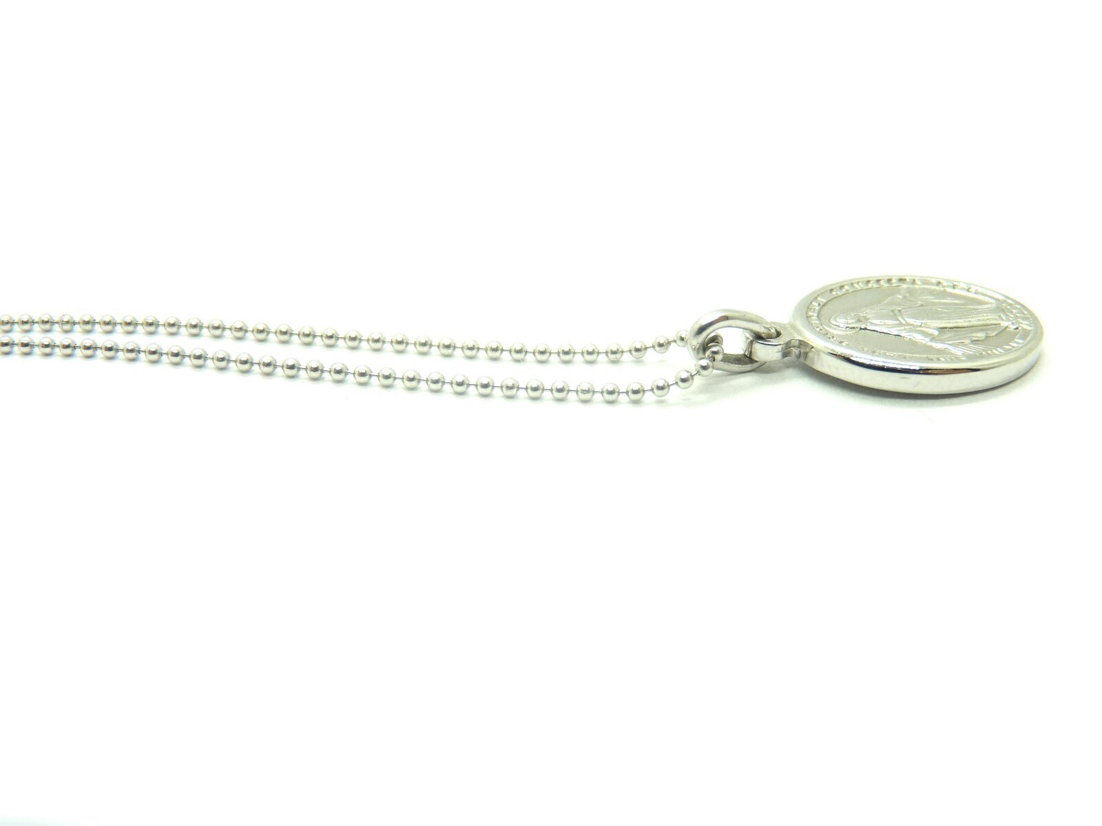 Madonna Pendant 750 18K White Gold 17mmx11mm Length 37cm